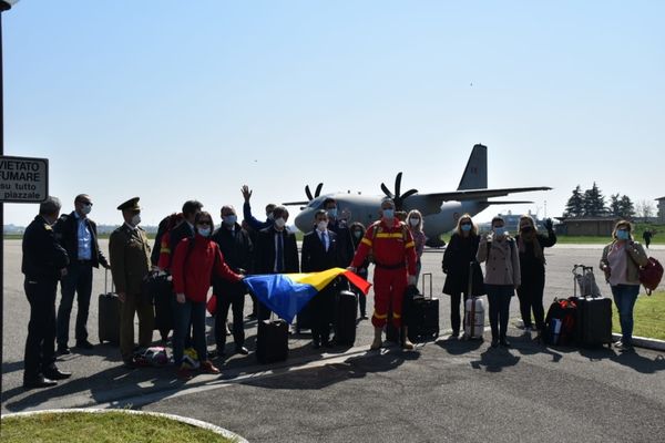 Doi medici și o asistentă din Bihor au plecat în Italia pentru a oferi sprijin medical în lupta cu noul coronavirus