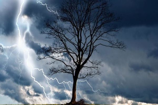 Alertă meteo. România, lovită de fenomene meteo EXTREME: furtuni și grindină