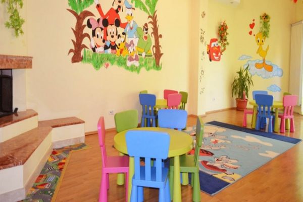 Au început înscrierile la grădiniță pentru copii