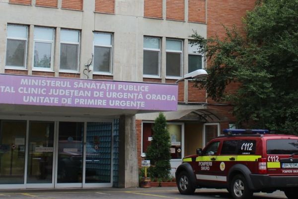 Un bărbat a murit după ce s-a aruncat de la etajul VI al Spitalului Județean Oradea