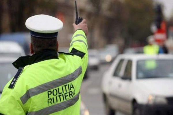 Șapte conducători auto, lăsați fără permise de polițiștii bihoreni! Amenzile au curs
