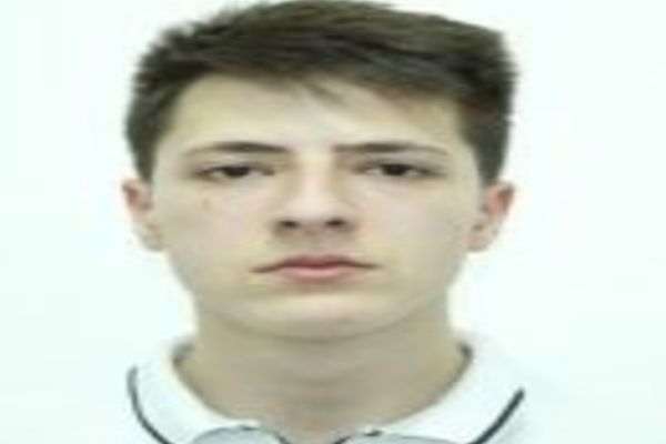 L-AȚI VĂZUT? Tânăr din Oradea, dispărut de acasă! Familia și polițiștii îl caută