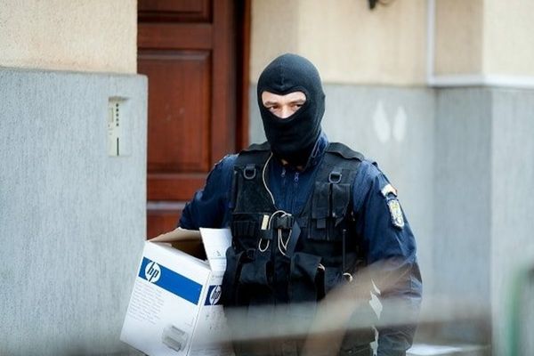 Percheziții în Alba, Bihor și Suceava la persoane Bănuite de înșelăciune și fals! Prejudiciul estimat depășește 600.000 de lei