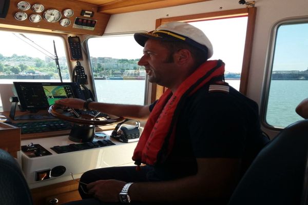 Un pompier timșean, aflat în timpul liber, a salvat viața unui motociclist implicat într-un accident rutier în Bihor