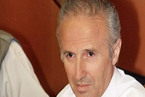 CULISELE STATULUI PARALEL. Andrei Tinu, fiul fostului jurnalist Dumitru Tinu: „Sunt multe necunoscute în cazul morții tatălui meu. Nu se vrea aflarea adevărului”