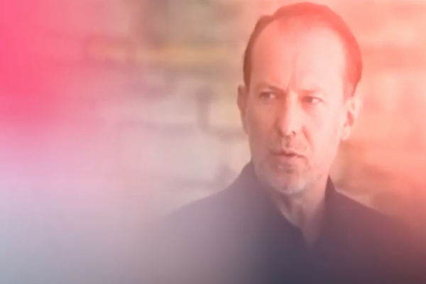 CULISELE STATULUI PARALEL. Toți oamenii premierului