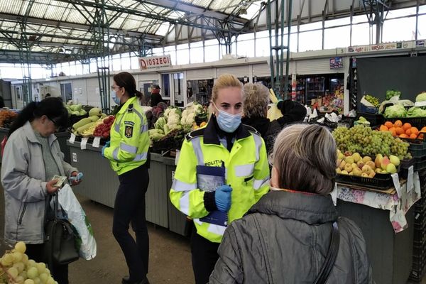 Polițiștii locali orădeni verifică respectarea măsurilor de restricție în municipiu