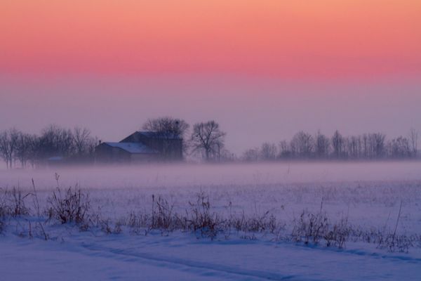 Informare meteo. Vreme deosebit de rece, temperaturile scad brusc. Apar primele ninsori