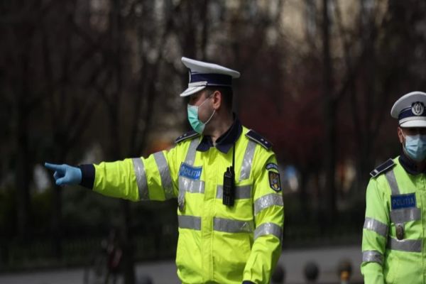 Amenzi de peste 200.000 lei, aplicate în trafic, de polițiștii bihoreni! Peste 70 de șoferi au rămas fără permise