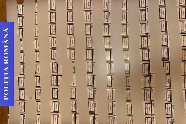 Două bihorence, prinse cu țigări de contrabandă