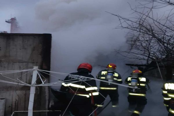 Incendii în Tinca, Oradea, Aleșd și Uileacu de Munte! Două s-au produs îm miez de noapte
