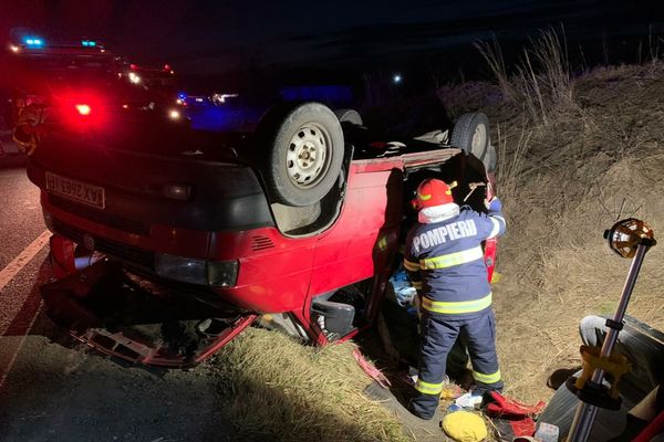 Grav accident în Bihor! Au fost implicaţi șase adulți și cinci minori din Ucraina (VIDEO)