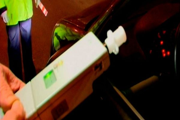 Șoferiță, beată criță la volan! Ce valoare a indicat etilotestul