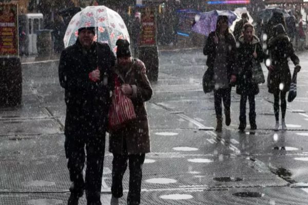 Vremea 13 mai - După câteva zile frumoase, se strică vremea - Ce zone sunt vizate de ploi abundente