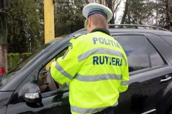 Peste 220 de șoferi, amendați de polițiștii bihoreni, în weekendul de 1 Mai! Aproape 40 au rămas fără permise