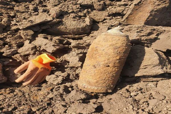 Muniții din al Doilea Război Mondial descoperite în zona terminalului cargo al Aeroportului Oradea și în Borș