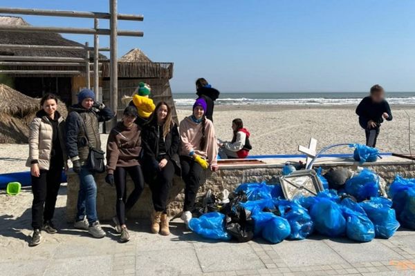 Poliţia de Frontieră: 12.570 de cetăţeni ucraineni au intrat sâmbătă în România, în scădere uşoară faţă de ziua precedentă