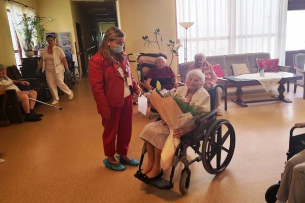 Centagenară, premiată de Primăria Oradea