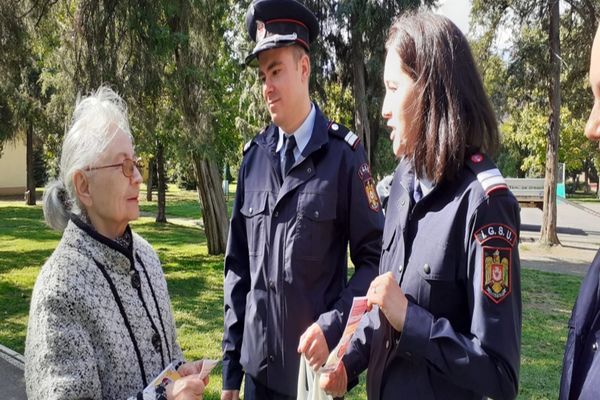 FOTO: 1 Octombrie, Ziua Internațională a Persoanelor Vârstnice! Campania ISU BH: Aveți grijă de părinții și bunicii dumneavoastră!