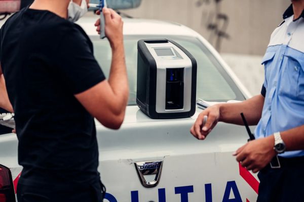 Șoferi prinși sub influența drogurilor, alcoolului,  ori cu permisul suspendat, pe drumurile din Bihor