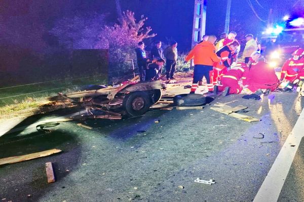 Accident tragic pe DN 76, în afara localității bihorene Hidișelu de Sus, înspre localitatea Tășad! Un copilaș de aproape 6 ani, aflat într-o căruță, a decedat
