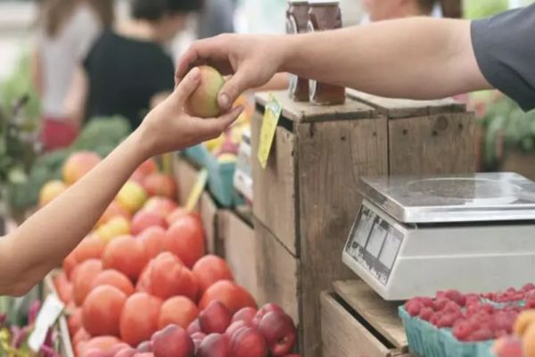 Cămara din această iarnă, mai goală din cauza scumpirilor. Unele legume au preț triplu față de anul trecut