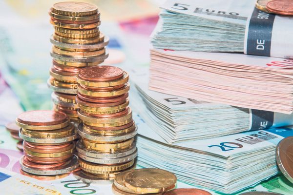 Pe 1 ianuarie crește IRCC. Rata lunară va fi mai mare cu până la 330 de lei pentru credite ipotecare cu dobândă variabilă