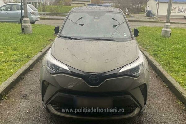 Autoturism căutat de autorităţile din Bulgaria, descoperit de poliţiştii de frontieră din Vama Borș II
