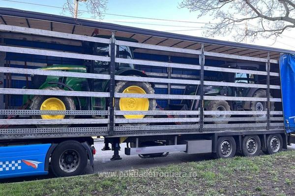 Două tractoare de peste 700.000 lei, care figurează ca furate din Germania și Belgia, descoperite în Vama Borș