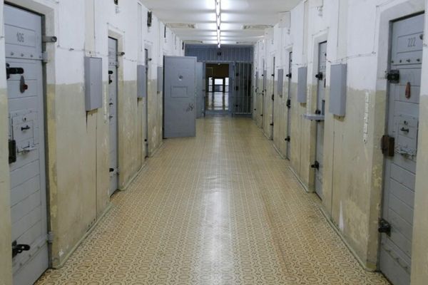 Personalul din penitenciare a început PROTESTELE. Cum își vor desfășura activitatea miercuri