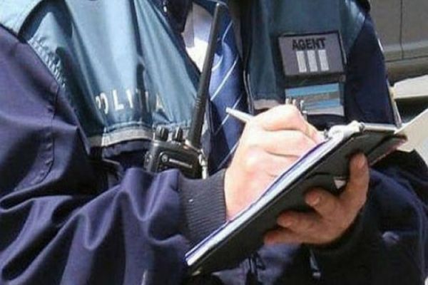 91 de pietoni sau bicicliști amendați de polițiștii bihoreni