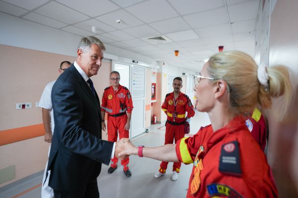 Klaus Iohannis, după vizita la Floreasca: "E inacceptabil să dăm din umeri și să mergem mai departe. Nu acuz pe nimeni ACUM, dar aștept explicații"