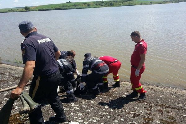 Tânăr găsit decedat în Lacul Sântimreu 