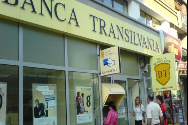 BANCA TRANSILVANIA TRAGE UN SEMNAL DE ALARMĂ: CREȘTERE ALARMANTĂ A TENTATIVELOR DE FRAUDĂ