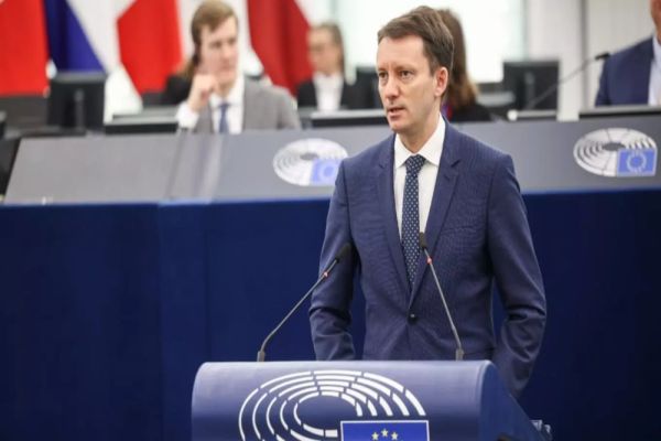 SIEGFRIED MUREȘAN, REACȚIE LA CONGRESUL PSD: ”UNA DINTRE METODELE LOR A FOST MEREU A PRETINDE CEEA CE NU SUNT. SĂ SPUNĂ UNA, SĂ FACĂ ALTA”