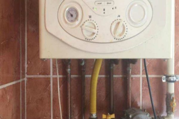 Anul în care vor fi interzise centralele de apartament pe gaz. O directivă europeană pune frână celei mai populare metode de încălzire