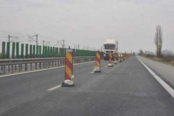 RESTRICȚII DE CIRCULAȚIE PE AUTOSTRADA A1: LUCRĂRI DE ASFALTARE ȘI REPARAȚII LA GLISIERA METALICĂ 