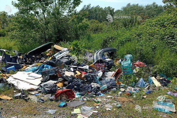 STUDIU: 60% DINTRE ROMÂNI CRED CĂ SANCŢIUNILE AR FI CEA MAI BUNĂ MĂSURĂ ÎMPOTRIVA ARUNCĂRII GUNOAIELOR