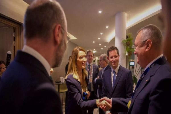 NICOLAE CIUCĂ, ÎNTREVEDERE CU PREȘEDINTELE PPE, MANFRED WEBER ȘI PREȘEDINTA PE ROBERTA METSOLA