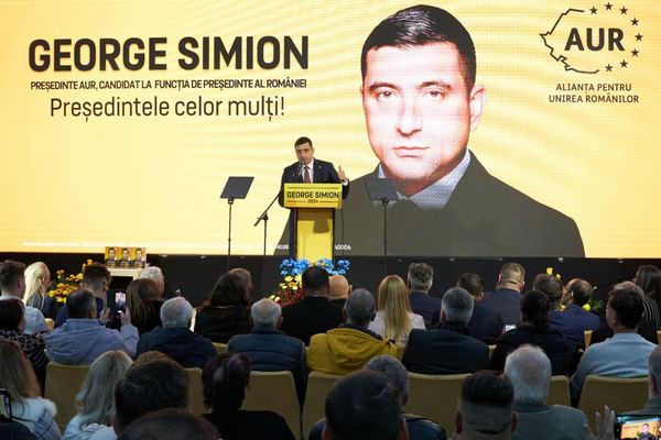 GEORGE SIMION: ”SCHIMBAREA ÎNCEPE CU NOI: ROMÂNIA ARE NEVOIE DE CURAJ ȘI DE LIDERI CARE SĂ LUPTE PENTRU ROMÂNI!”