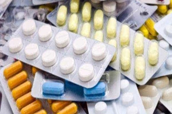 Prețurile medicamentelor ar putea crește în Europa, după ieftinirile din SUA. Companiile avertizează asupra unor întârzieri
