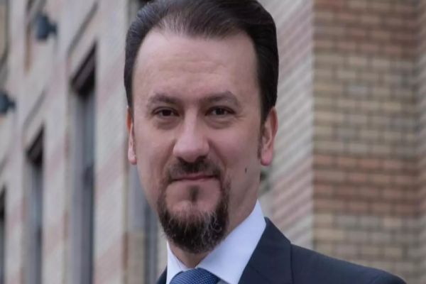 SCANDAT TOTAL! VICEPREȘEDINTELE CNA VALENTIN JUCAN ÎL FACE NAZIST PE TRUMP. ANA MARIA PĂCURARU, JURNALISTĂ REALITATEA PLUS: ESTE CEVA HALUCINANT, DE NEIMAGINAT