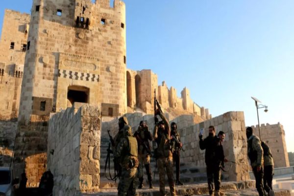 ALERTĂ MAE! ROMÂNII SUNT RUGAȚI SĂ PĂRĂSEASCĂ SIRIA PE ORICE RUTĂ SIGURĂ