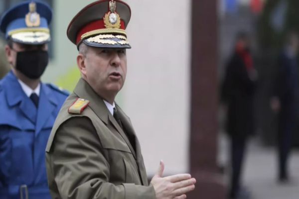 GENERALUL ZISU, URMĂRIT PENAL DE DNA ÎNTR-UN NOU DOSAR. LOCURI DE VECI OBȚINUTE ILEGAL PENTRU RUDE ȘI APROPIAȚI