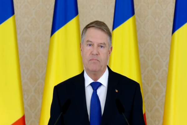IOHANNIS, EXECUTAT SILIT DE ANAF. INSPECTORII I-AU LUAT CHEILE CASEI DIN CENTRUL SIBIULUI 
