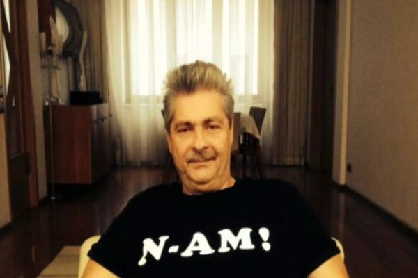 Dumincă, ora 21:00, la Culisele Statului Paralel. Ediție incenidară cu Sorin Ovidiu Vîntu. Scena politică, dinamitată: cum a ajuns Iohannis la Cotroceni și de ce nu vrea să plece - VIDEO