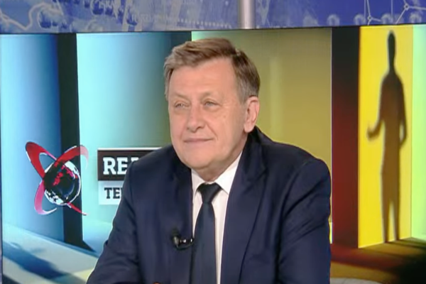 CRIN ANTONESCU, DEZVĂLUIRILE MOMENTULUI LA CULISELE STATULUI PARALEL. ”ÎMI PARE BINE CĂ TANDEMUL GHIȚĂ-PONTA N-A CÂȘTIGAT CONTROLUL ASUPRA ROMÂNIEI ÎN 2024”