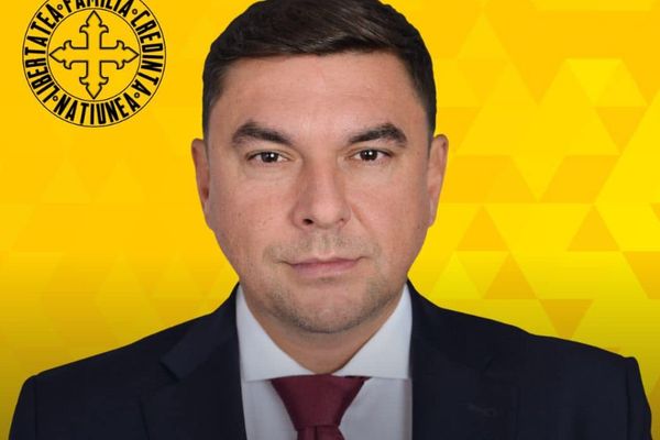 CIPRIAN BLEJAN DIN AUR: ”ÎN CALITATE DE CANDIDAT LA PREȘEDINȚIA CONSILIULUI JUDEȚEAN BIHOR, MĂ ANGAJEZ SĂ APĂR VALORILE CARE DEFINESC COMUNITATEA NOASTRĂ: CREDINȚA CREȘTINĂ, FAMILIA TRADIȚIONALĂ ȘI RESPECTUL FAȚĂ DE RĂDĂCINILE NOASTRE.”