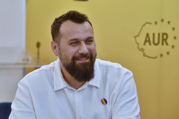 AUR BIHOR REACȚIONEAZĂ DUPĂ DECLARAȚIILE DEPLASATE ALE LUI SZABÓ ÖDÖN (UDMR) CARE A SPUS CĂ FĂRĂ VOTURILE MAGHIARILOR BIHORUL AR FI FOST «SIMIONIZAT»:„STIGMATIZEAZĂ ALEGĂTORII CU ALTE OPȚIUNI POLITICE ȘI ESTE O LIPSĂ TOTALĂ DE RESPECT”