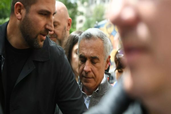 Călin Georgescu află astăzi dacă rămâne sau nu sub control judiciar. Tribunalul București a rămas în pronunțare